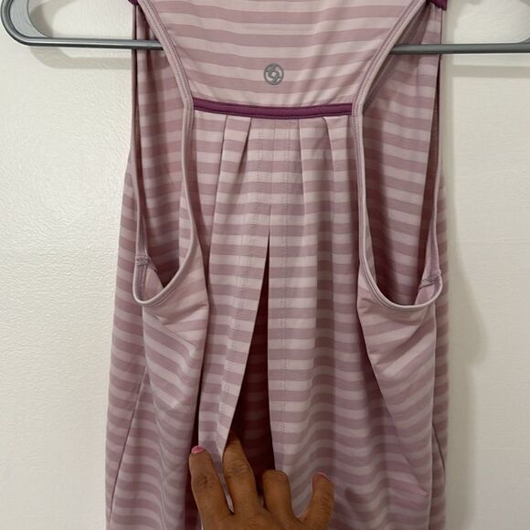 LIJA TENNIS TOP SIZE LARGE - Picture 5 of 8